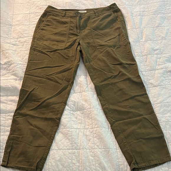 Eileen Fisher Pants - Eileen Fisher Women's Olive Chino Pants size 6 organic cotton